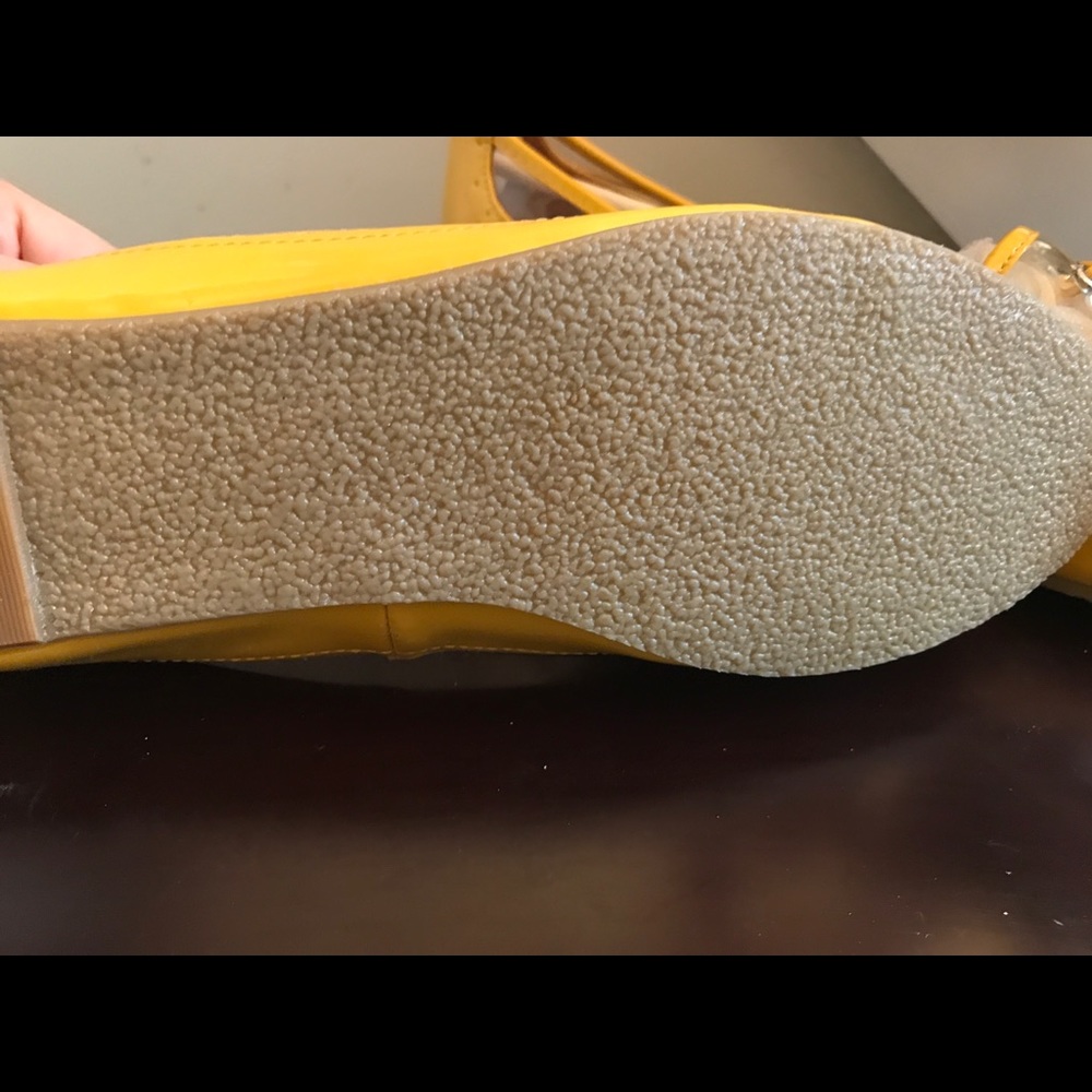 Flats - Picture 3 of 4